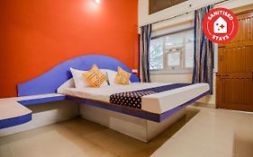 Spot On 65460 Hotel Gulmohar